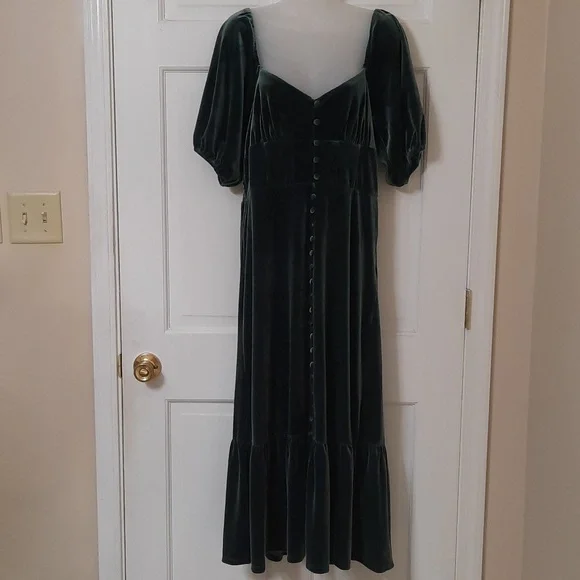 Chelsea & Violet | Dresses | Nwt Chelsea Violet Fall Frenzy Hunter Green  Velvet Maxi Dress Sz Xl | Poshmark